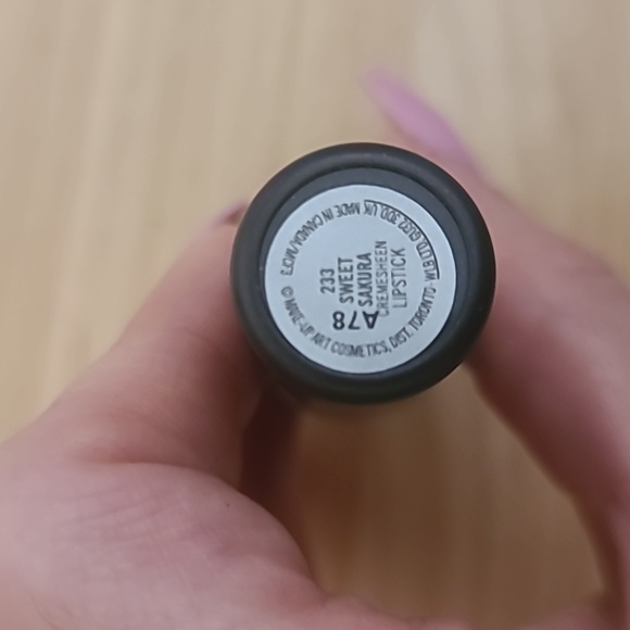 M.A.C Cosmetic Lipstick 💄 Sweet Sakura 233 - Picture 4 of 9